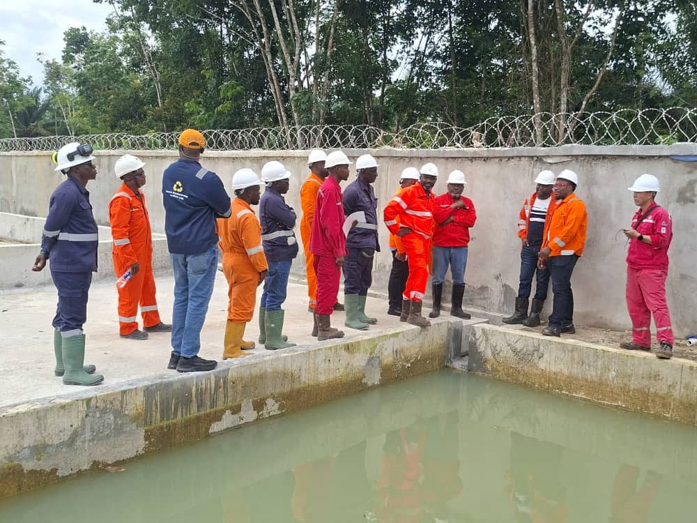 Water Holes & Access Road — utorogu-39.jpg