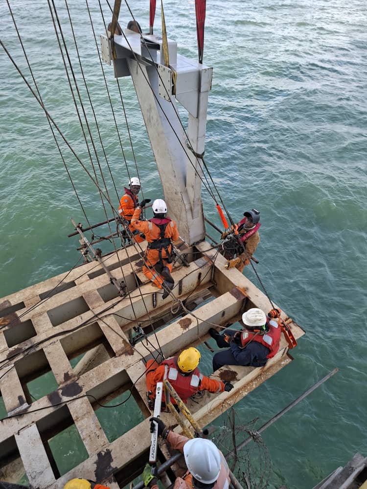 Inspection — lifeboat-04.jpg