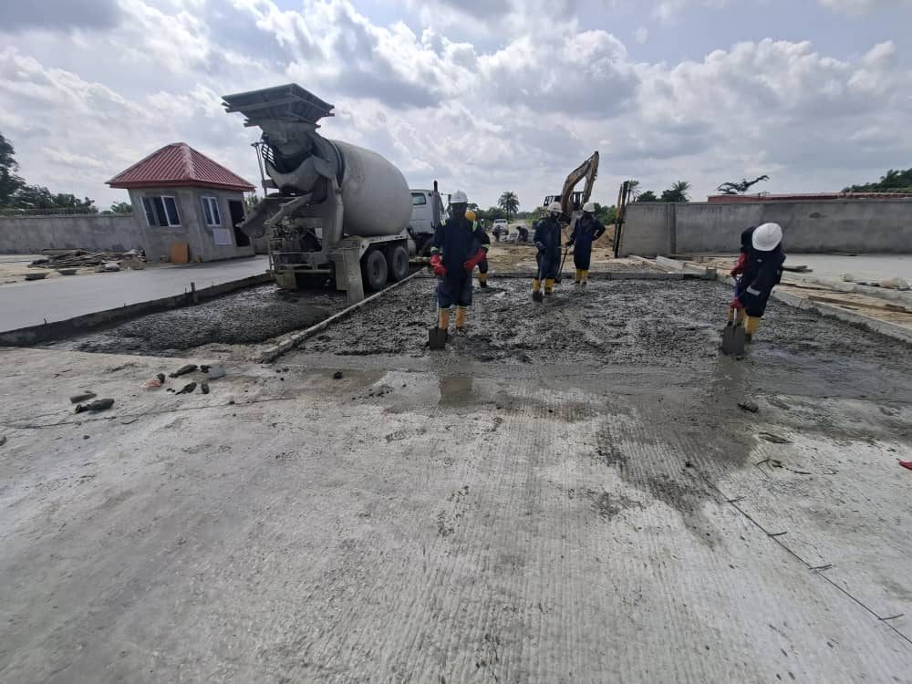 Pits & Containment — utorogu-23.jpg